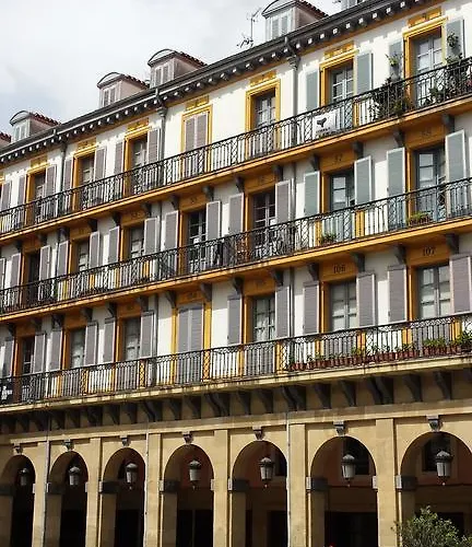 Gasthof Roger's House *